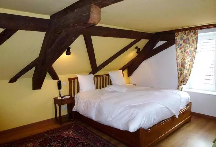 ホテル La Cour Du Bailli Suites & Spa