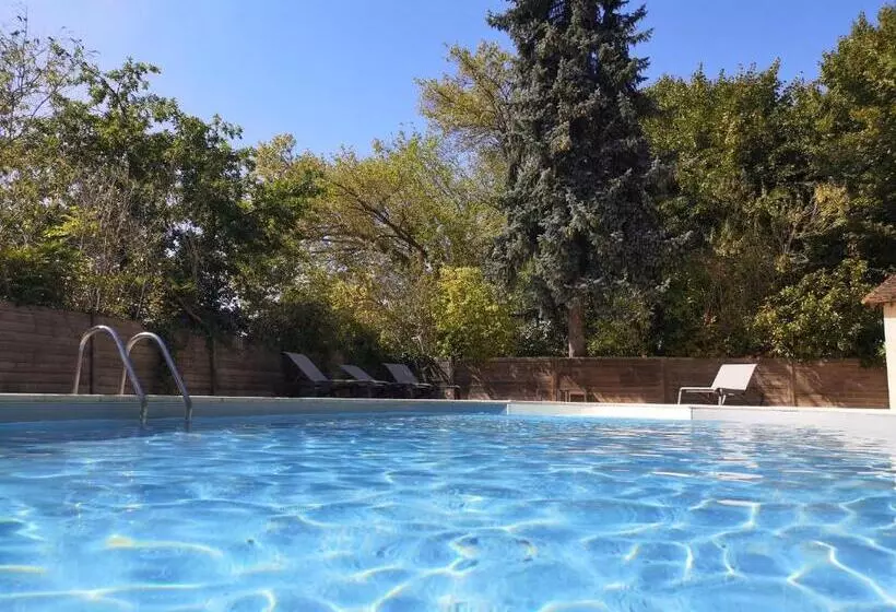 ホテル Le Moulin De Connelles