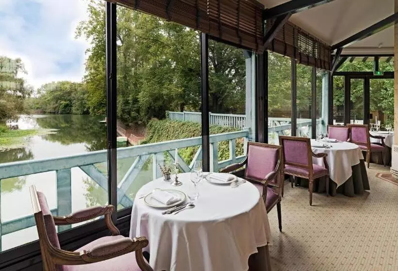 ホテル Le Moulin De Connelles