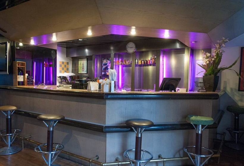 فندق Median Paris Congrès