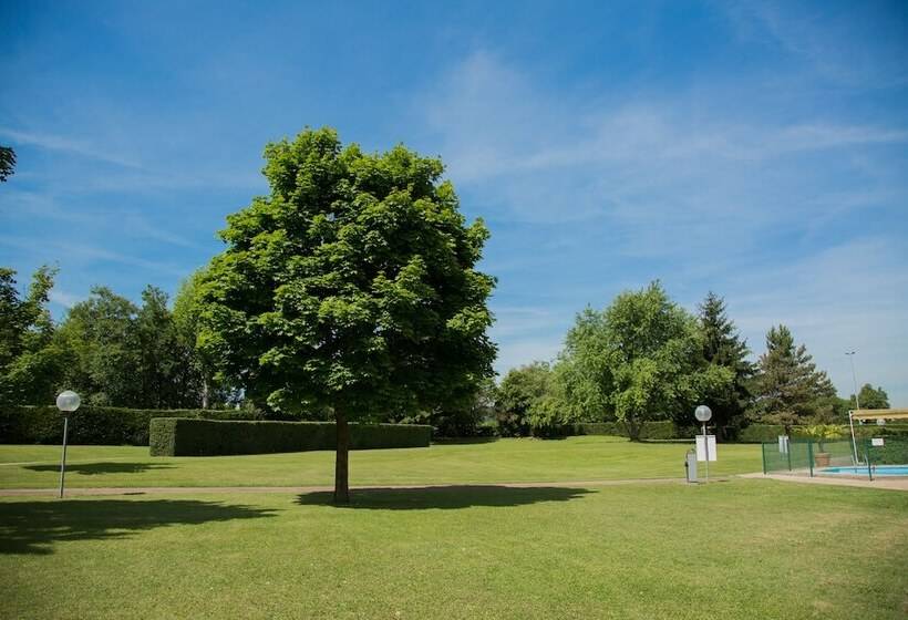 فندق Mercure Lyon Est Villefontaine