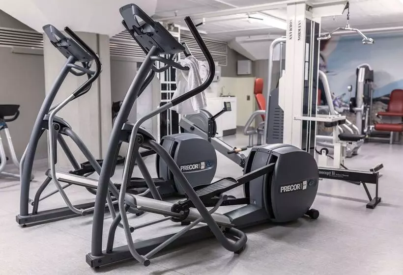 Отель Scandic Grand Marina