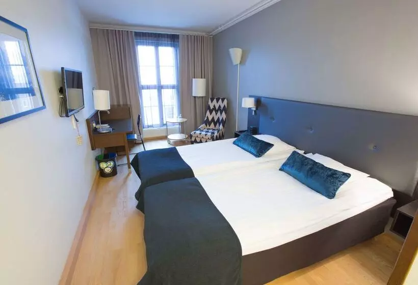 Отель Scandic Grand Marina