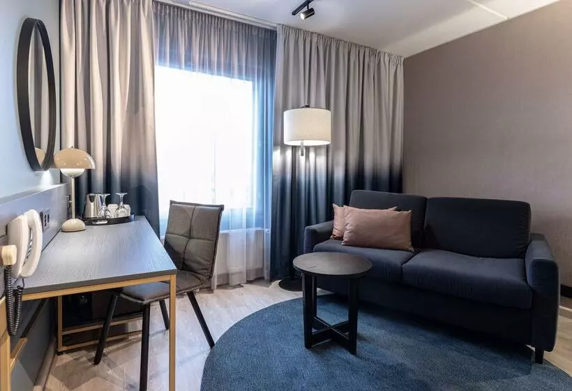 ホテル Scandic Jyvaskyla Station