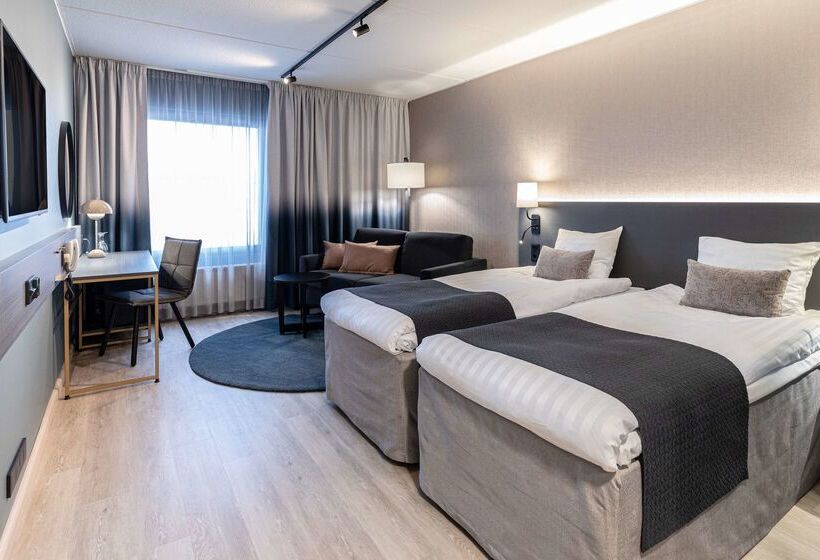 هتل Scandic Jyvaskyla Station