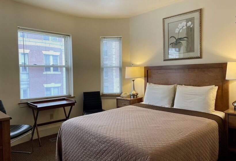 تختخواب و صبحانه Oasis Guest House