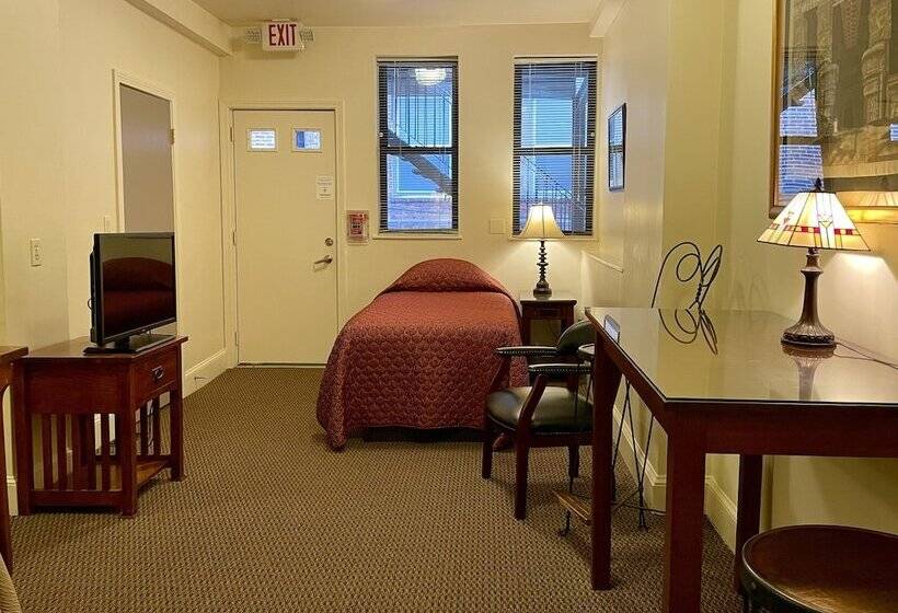 تختخواب و صبحانه Oasis Guest House