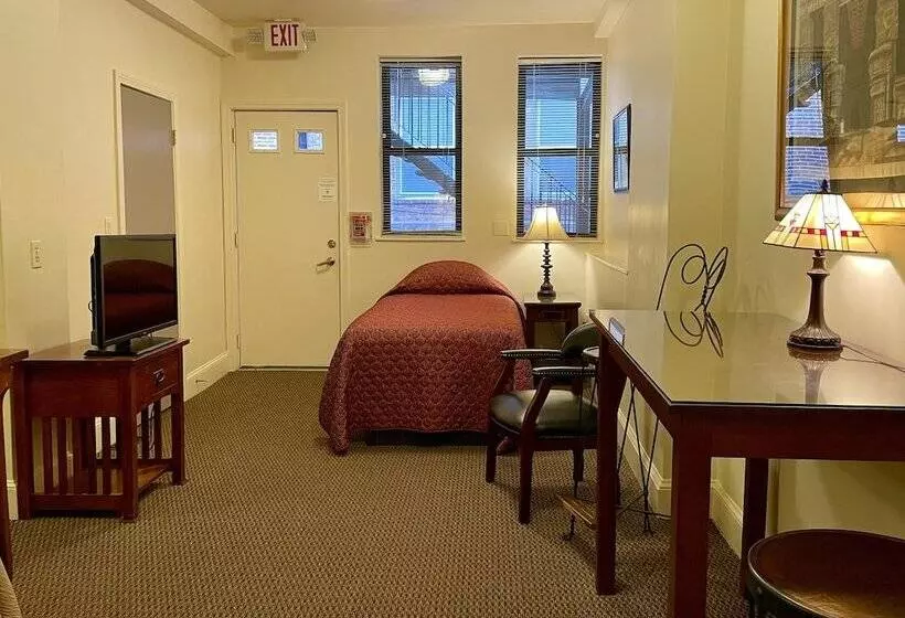 تختخواب و صبحانه Oasis Guest House