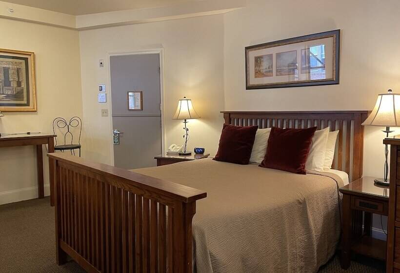 تختخواب و صبحانه Oasis Guest House