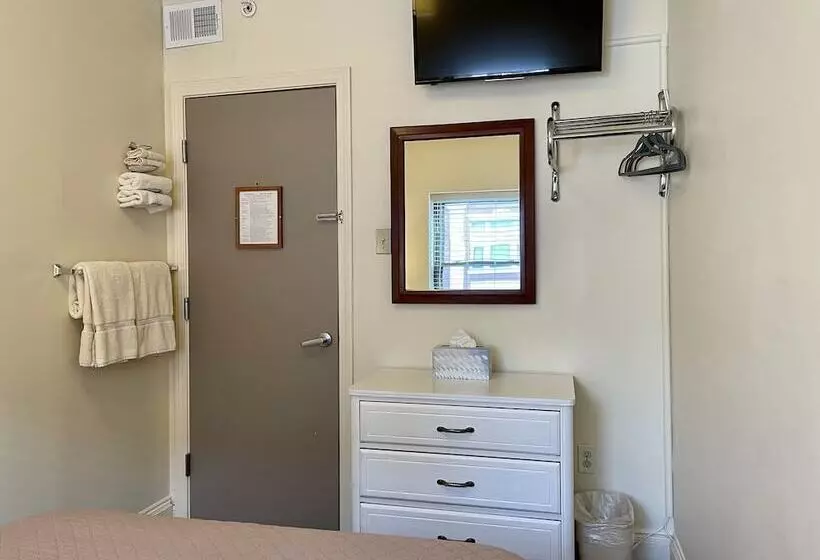 تختخواب و صبحانه Oasis Guest House