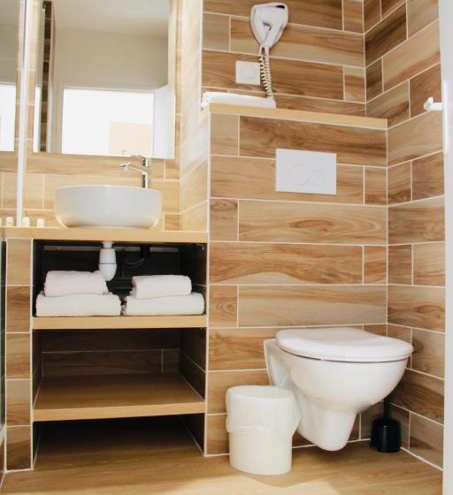 ホテル Aux Lys De Chablis