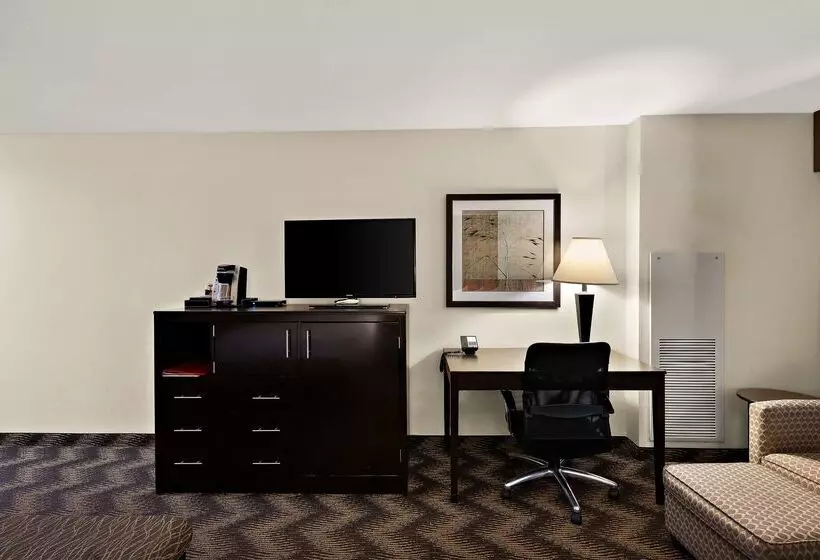 酒店 Best Western Plus Gold Country Inn