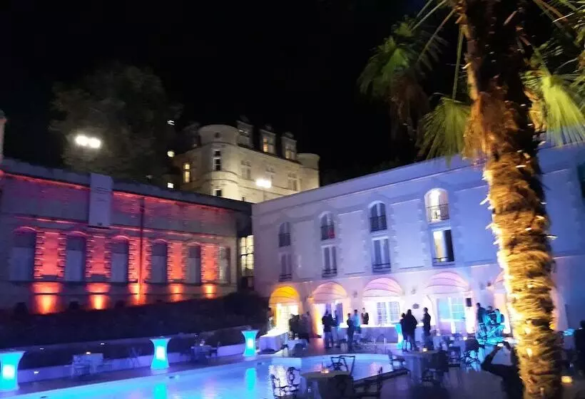 酒店 Château De Mirambeau