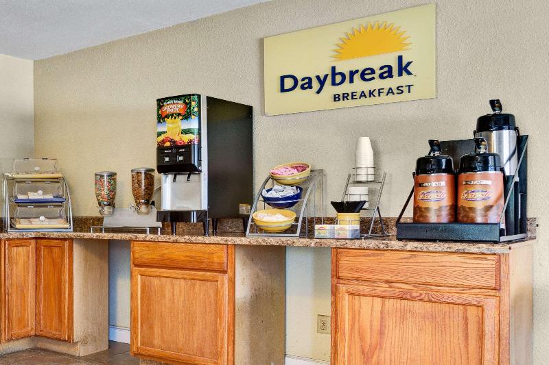 فندق Days Inn By Wyndham Elizabeth City