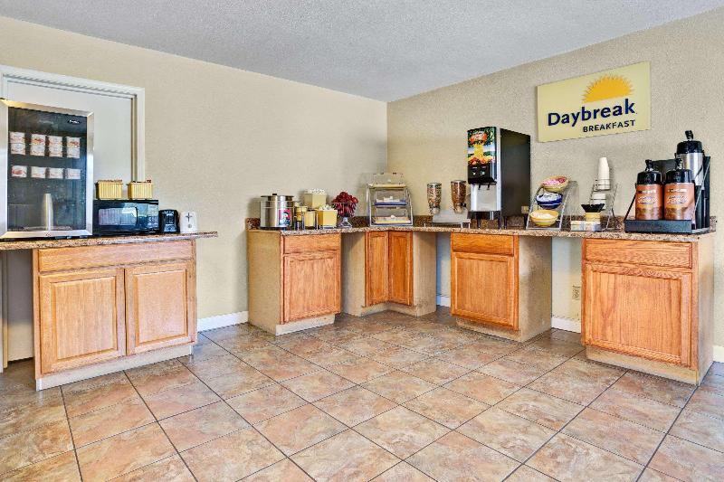 فندق Days Inn By Wyndham Elizabeth City