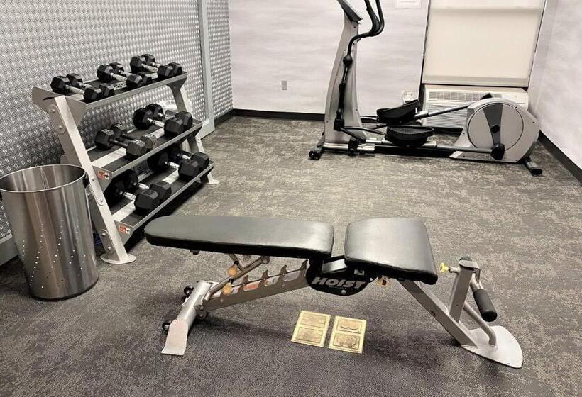 فندق Fairfield Inn Las Vegas Convention Center