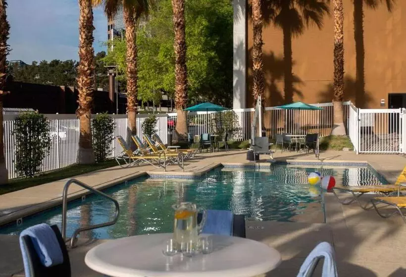 ホテル Fairfield Inn Las Vegas Convention Center