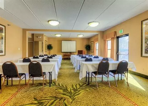 בית מלון כפרי Wyndham Garden Greenville Airport