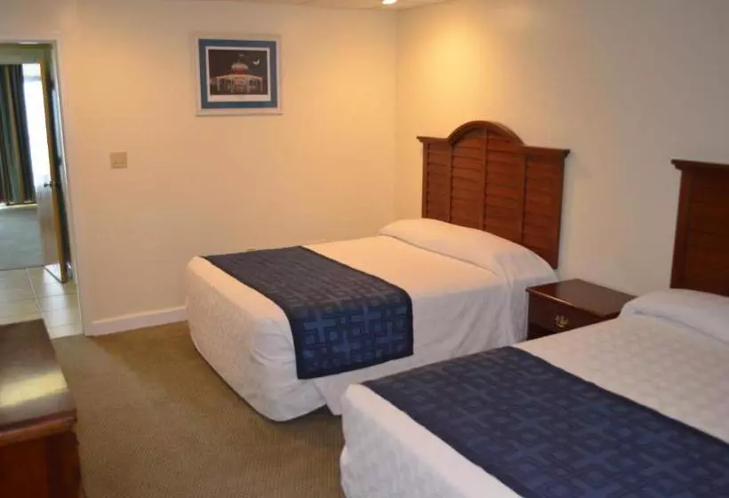 בית מלון כפרי Holiday Sands South