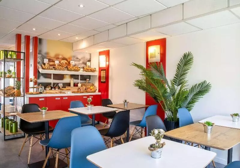 Отель Ibis Cannes Plage La Bocca