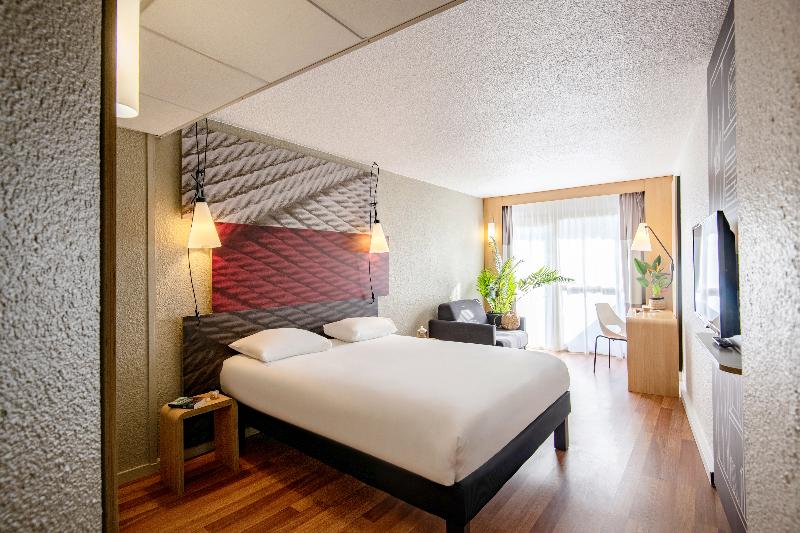 هتل Ibis Cannes Plage La Bocca