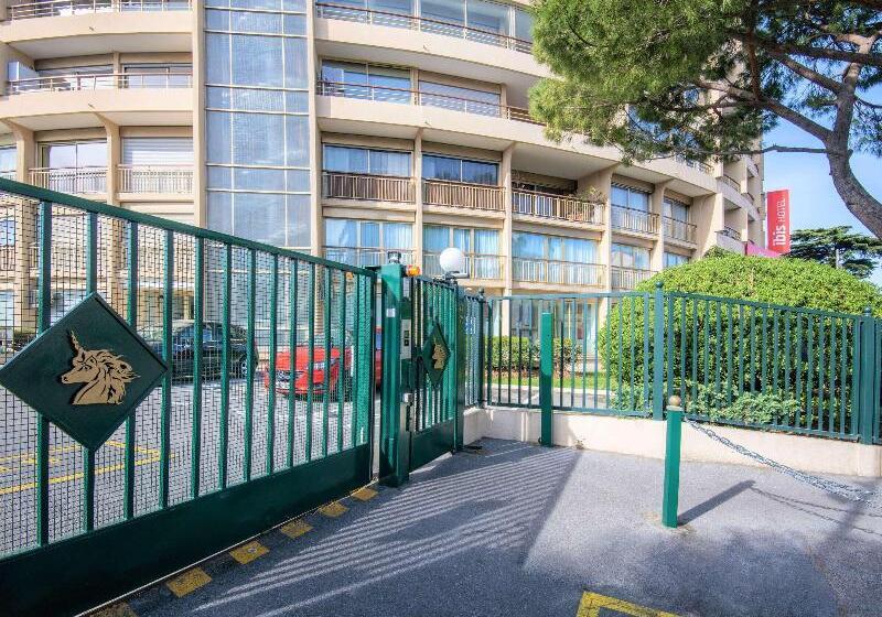 هتل Ibis Cannes Plage La Bocca