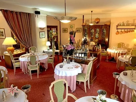 酒店 La Chaum Yerres