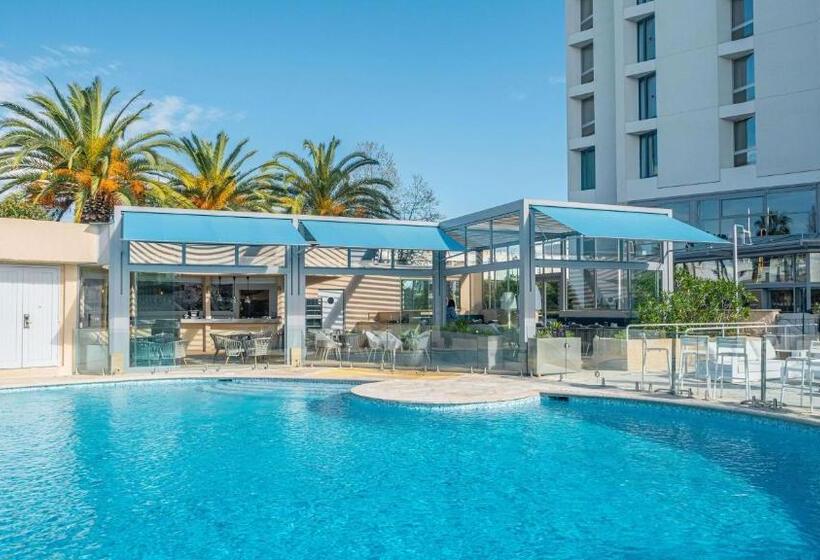 Radisson Hotel Nice Airport