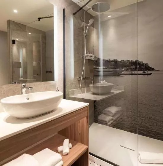 Radisson Hotel Nice Airport