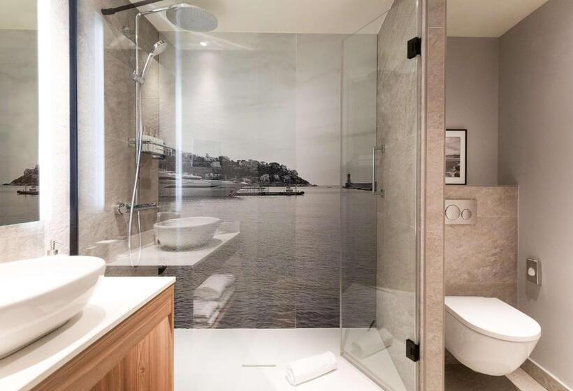 Radisson Hotel Nice Airport