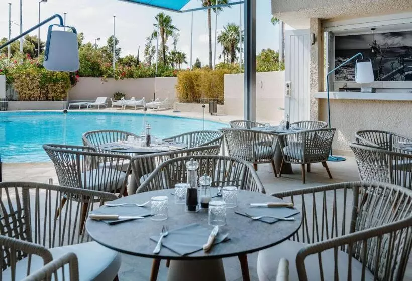 Radisson Hotel Nice Airport