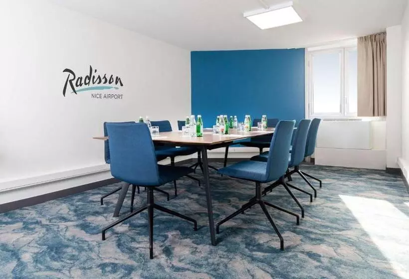 Radisson Hotel Nice Airport
