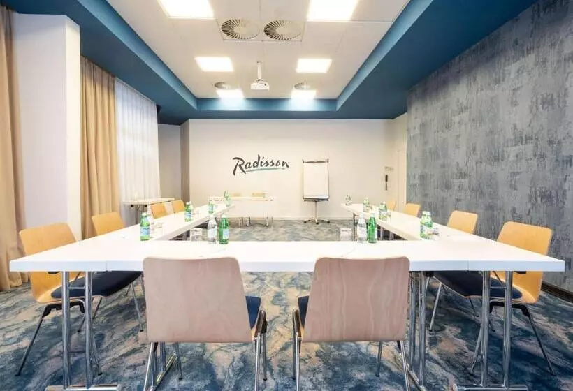 Radisson Hotel Nice Airport