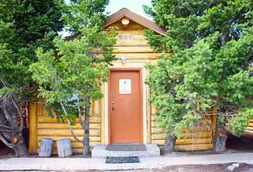 هتل Sleepy Hollow Lodge