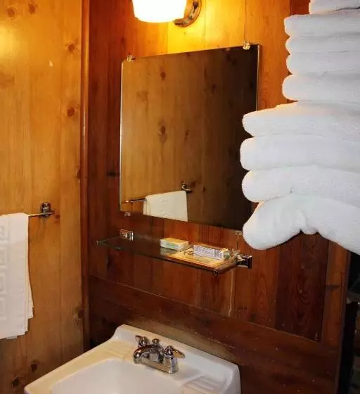 هتل Sleepy Hollow Lodge