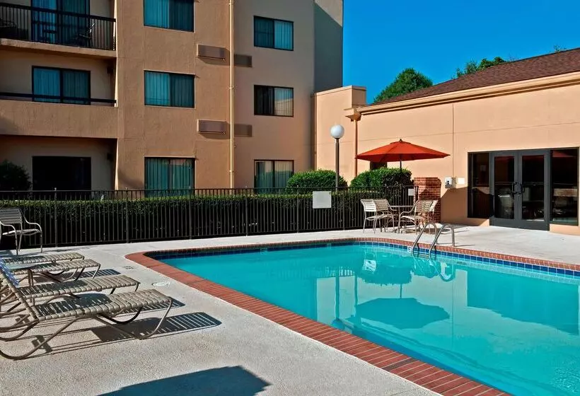 ホテル Sonesta Select Charlotte University Research Park