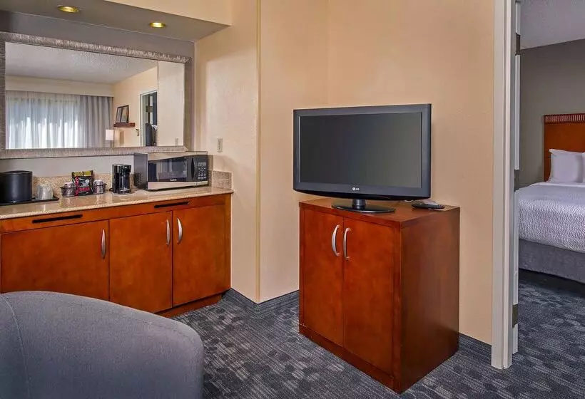 ホテル Sonesta Select Charlotte University Research Park