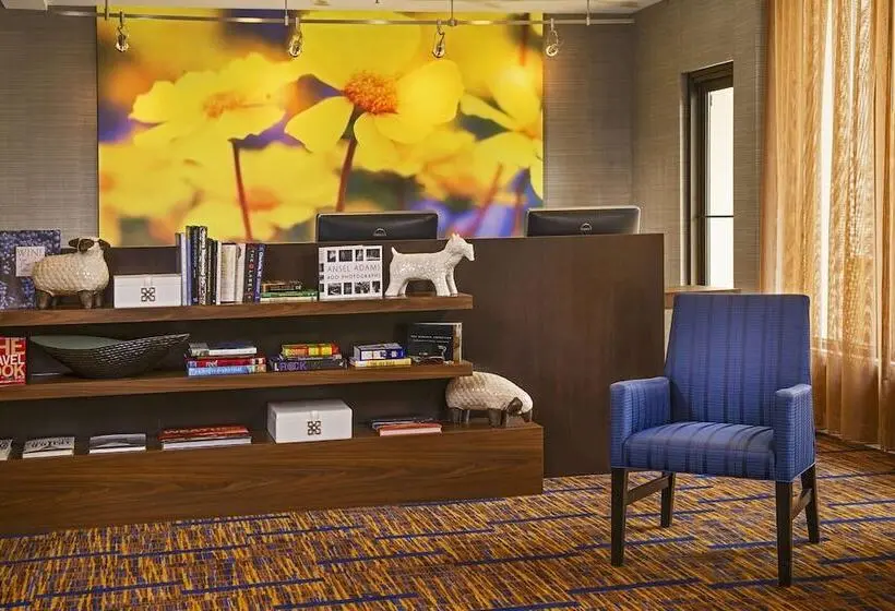 ホテル Sonesta Select Charlotte University Research Park