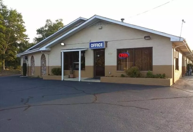 מוטל Loyalty Inn Rockingham