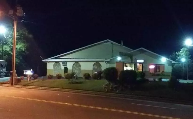 מוטל Loyalty Inn Rockingham