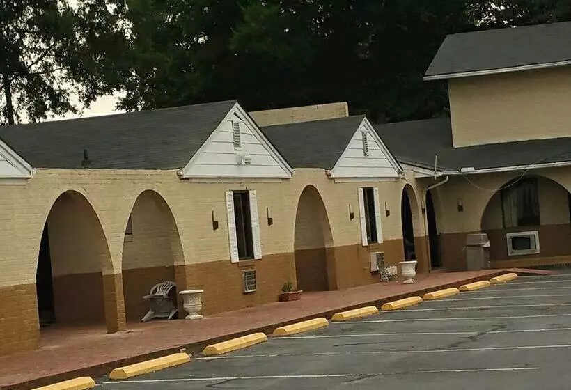 מוטל Loyalty Inn Rockingham