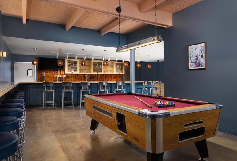 Motel Rhode S Motor Lodge