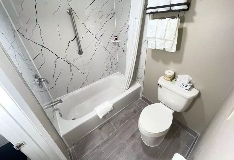 Мотель Super 8 By Wyndham Black Mountain