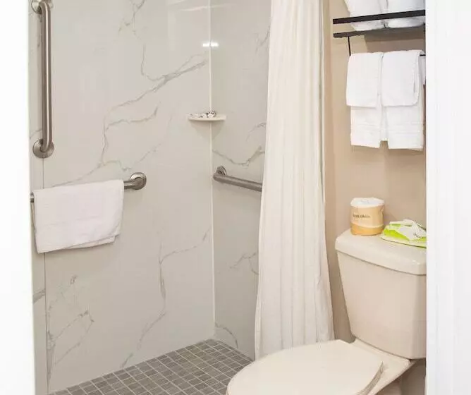 Мотель Super 8 By Wyndham Black Mountain