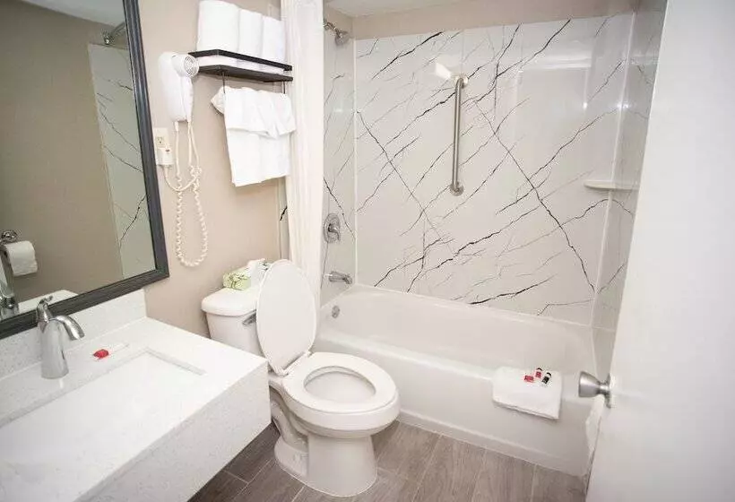 Мотель Super 8 By Wyndham Black Mountain