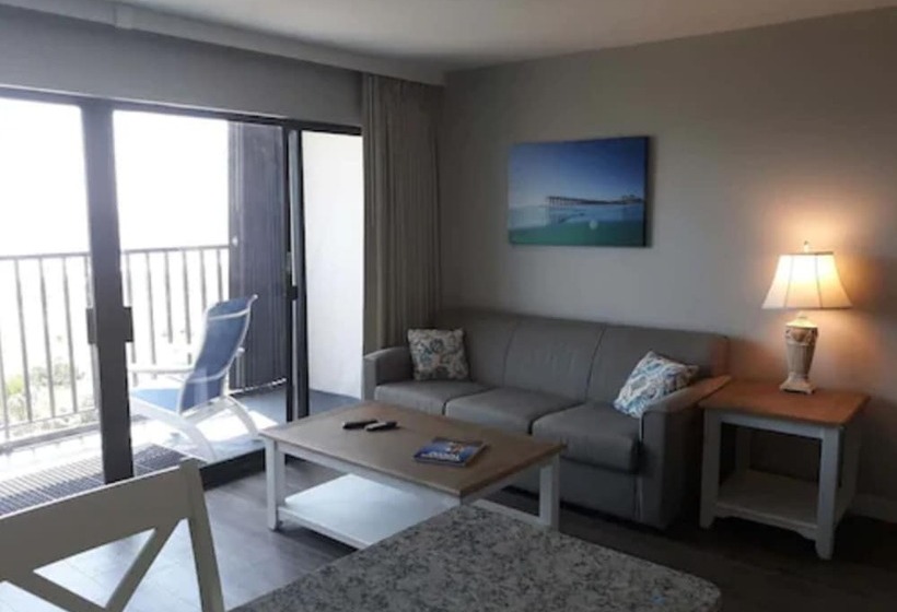 فندق على الطريق Surf Suites