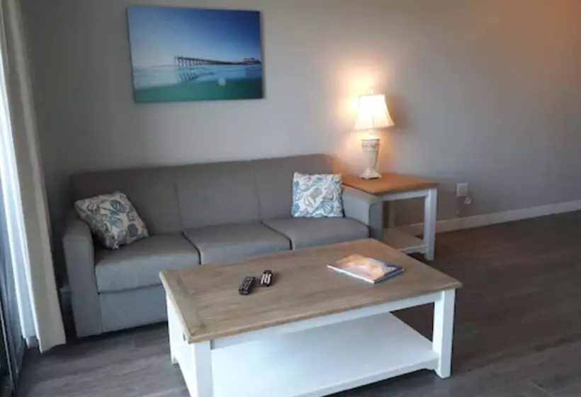 مُتل Surf Suites