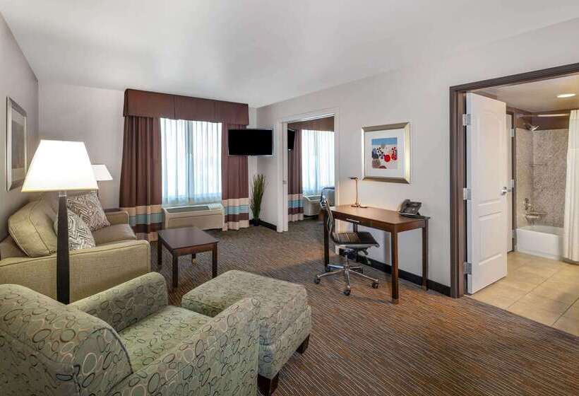 استراحتگاه Wingate By Wyndham St. George