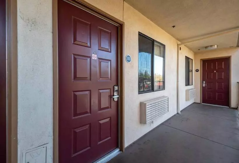 호텔 California Inn And Suites, Rancho Cordova