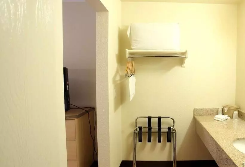 호텔 California Inn And Suites, Rancho Cordova